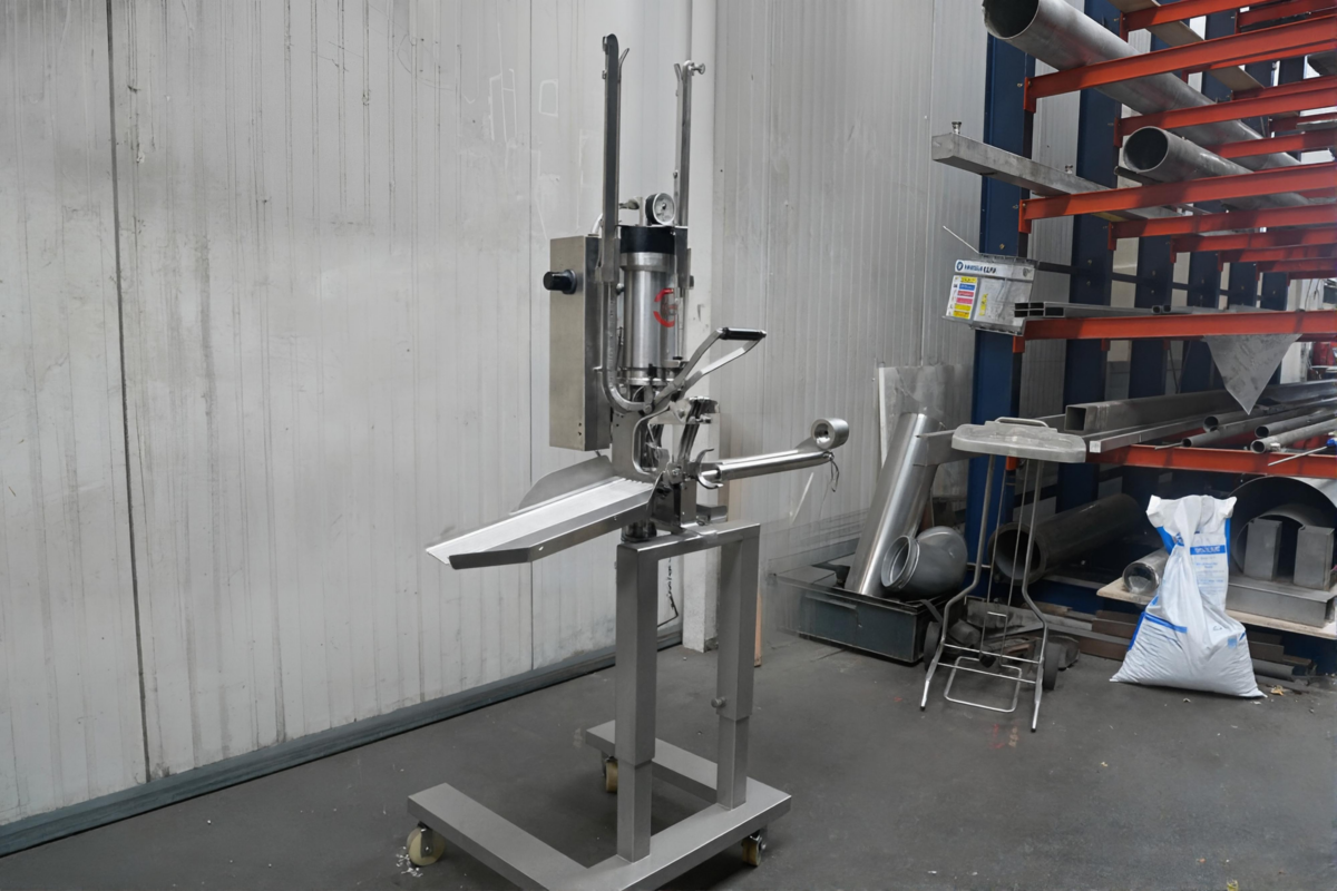 Clipeuse TIPPER TIE Technopack KDC VT 400