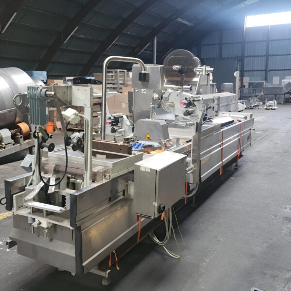 Thermoformeuse Multivac R230