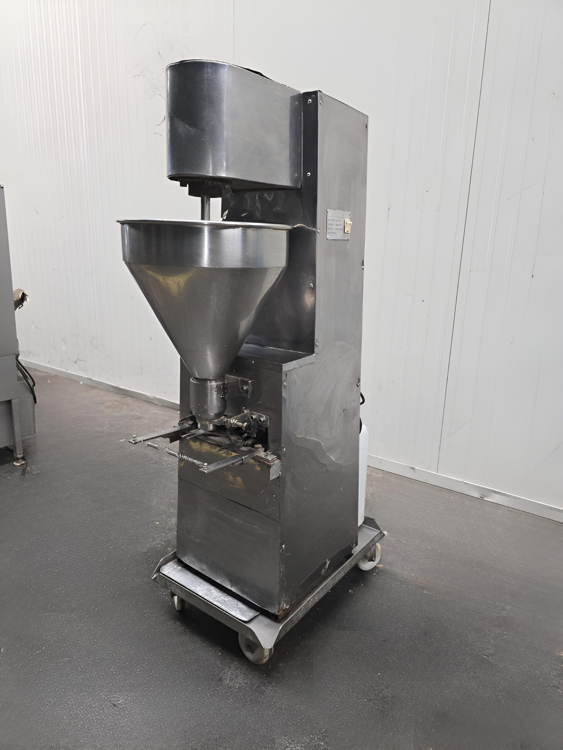 Formeuse de boulettes SXW-280