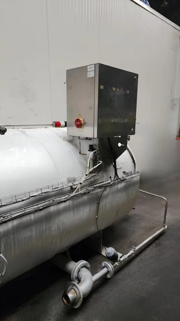Autoclave LAGARDE SVS 100 — vue 3
