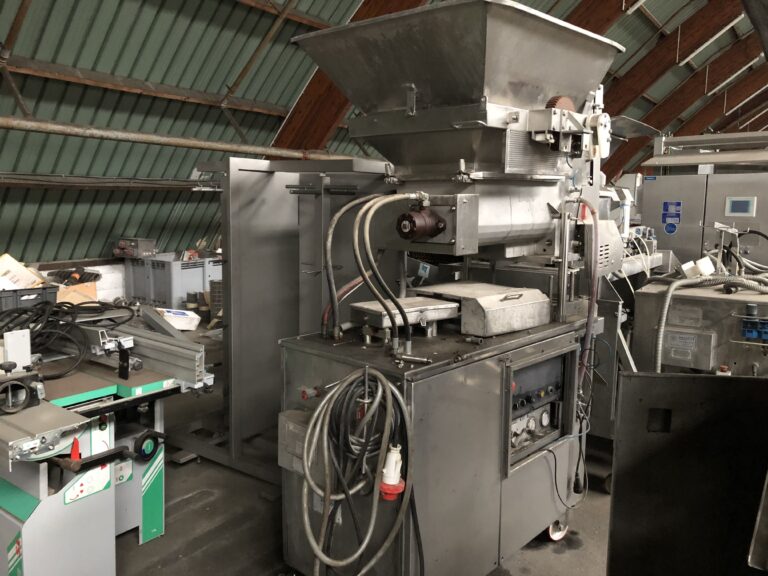 Formeuse Koppens VM 400 HS